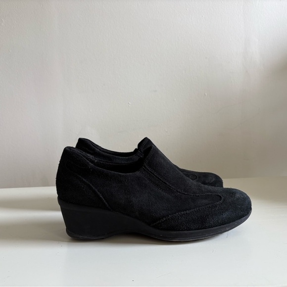 La Canadienne Black Suede Wedge Shoes – Tagged Size 8 (Fits 7.5) - Picture 1 of 3